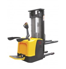 Штабелер самоходный 1,5 т 5,6 м TOR CDDK15-III Li-ion 24/150 В/Ач (с платформой)