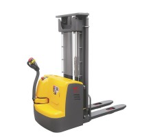 Штабелер самоходный 1,5 т 5,6 м XILIN CDDR15-III Li-ion 24/225 В/Ач (сопровождаемый)