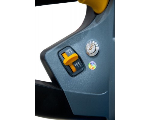 Штабелер самоходный 1,5 т 2,5 м TOR WS15H-2500SC PRO Li-ion 24/60 В/Ач контр. скорости подъема 