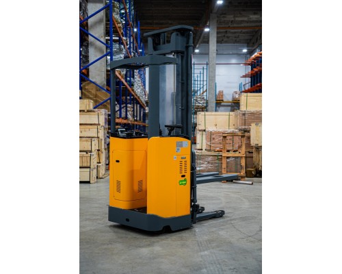 Штабелер самоходный 1,5 т 6,5 м TOR CDD15C Li-ion с кабиной 24/300 В/Ач