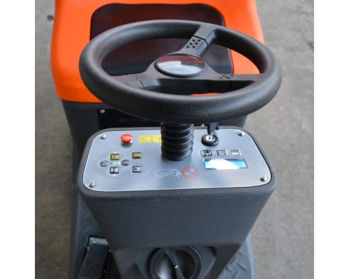 Высокопроизводительная поломоечная машина Oxlift NR530 с управлением сидя